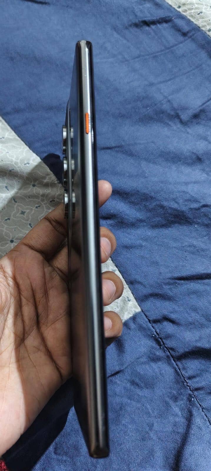 Tecno camon 40 pro 1
