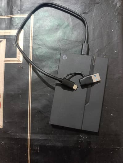 external 2TB Hard disk Seagate mobile and laptop both connected 98 %