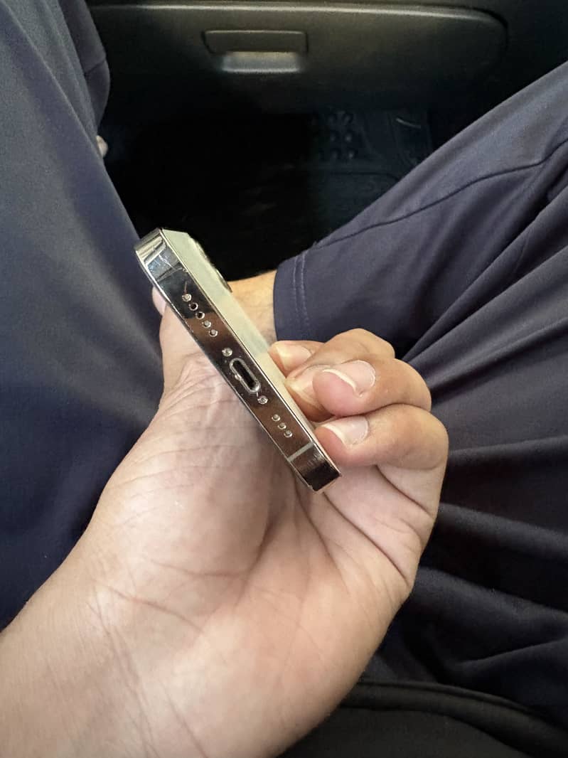Iphone 12 pro jv 3