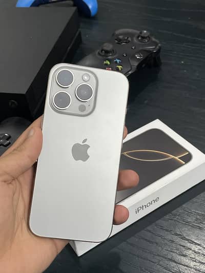 Apple iPhone 16 Pro
