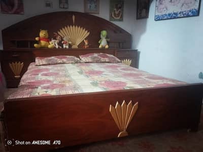 Dabal bed for sale. finl price. jisa Bhai ko chiya wo contact kry.