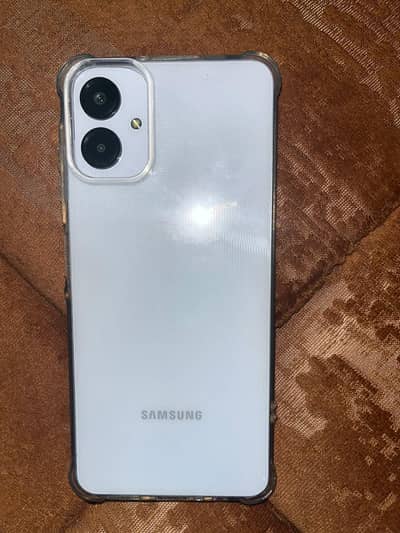 samsung mobile in very good condition