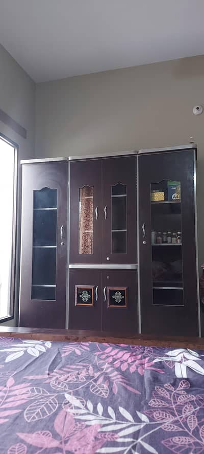 Three door Divider for sale
