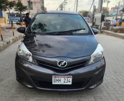 Toyota vitz 2013/2017