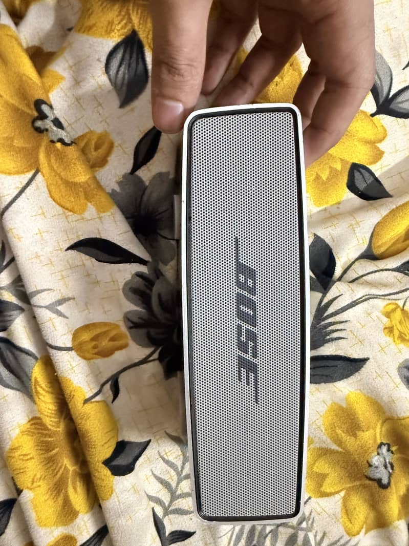 Bose speaker 0