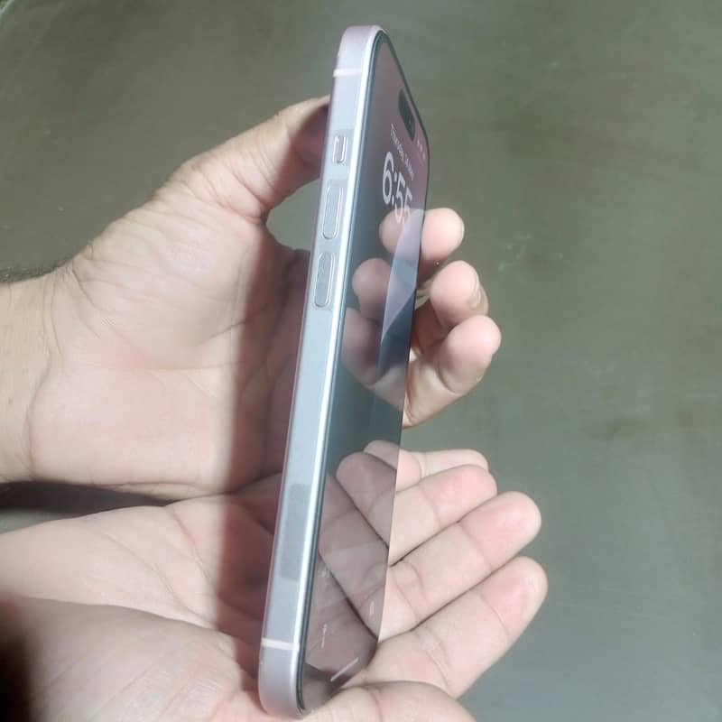 Apple iPhone 15 1
