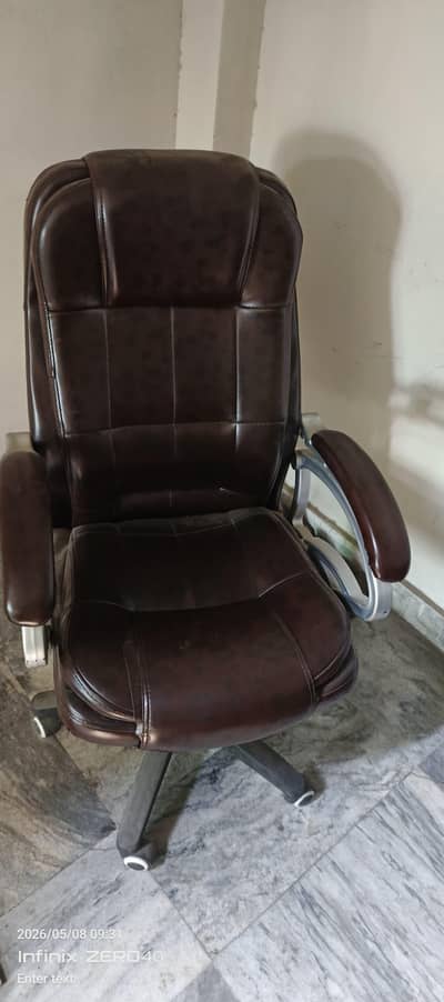 office chair, boss chair