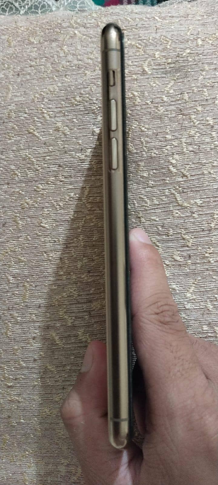 iphone 11 pro max 4