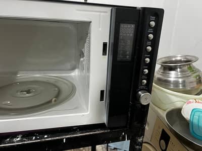 microwave oven