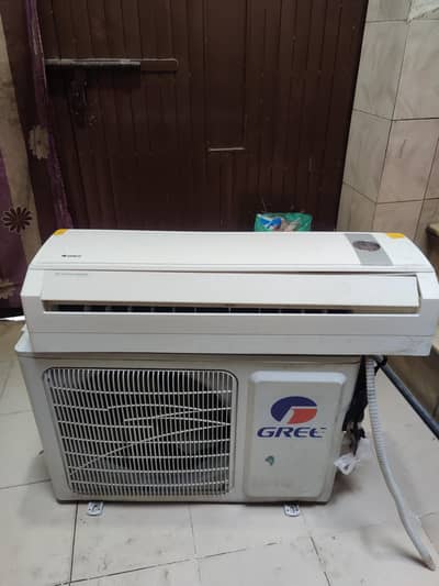 Gree 1 ton AC