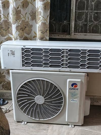 Gree 1.5 TON Inverter AC