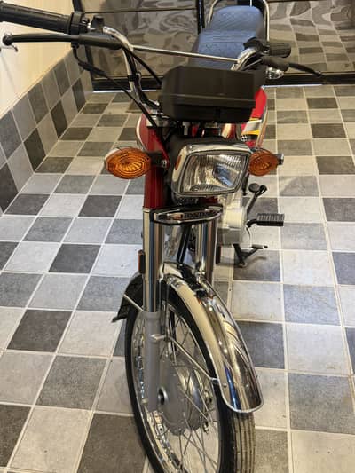 Honda 125 1300km running only