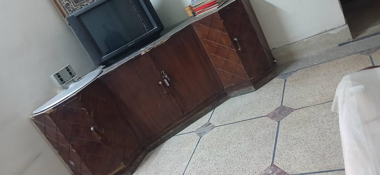 lcd tv corner 0
