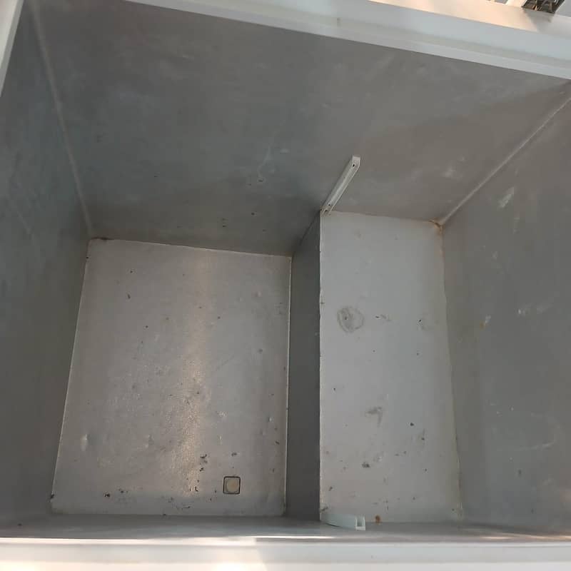 single door freezer 2