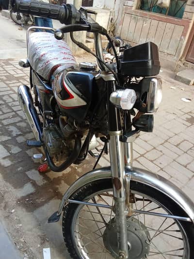 urgent sale Honda CG 125. . . 031.92885. 716.