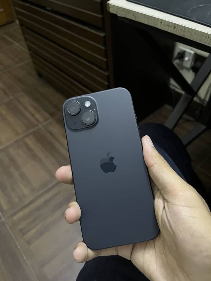 iPhone 15 2