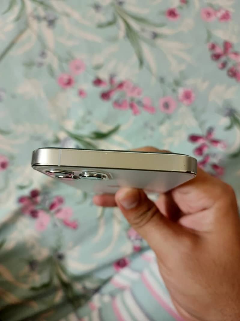 Iphone 12 pro 3