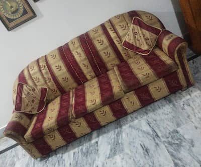 Elegant  3 seater sofa for sale