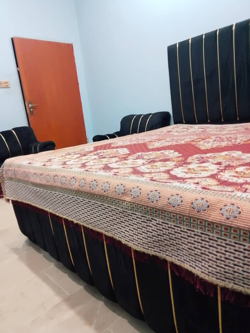 Bed aur sofe 1