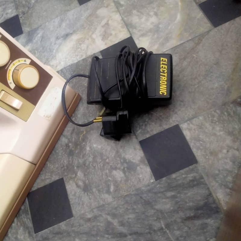 sewing machine available 2