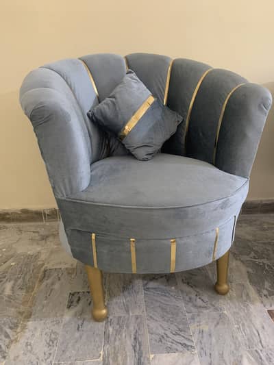Stylish Coffee Sofa Chair with Round Table