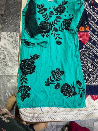 selling my new kurti