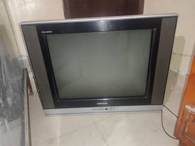 T. v and fridg fully siz