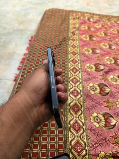 Iphone 15 jv with original Box n cable