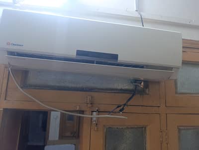 1.5 ton dawlance split un-repaird and running condition