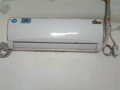 Like New PEL Inverter AC - 10/10 Quality - Heat & Cool