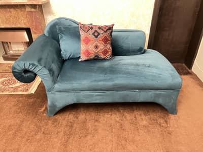 3 seater blue velvet chaice lounge