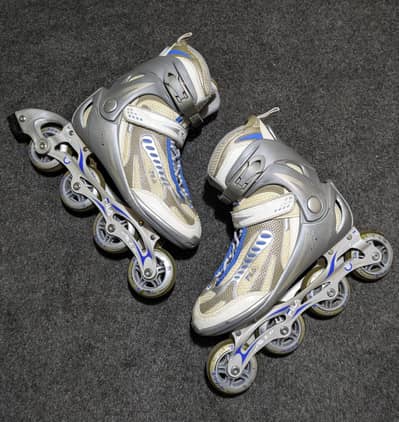 Original branded skating shoes