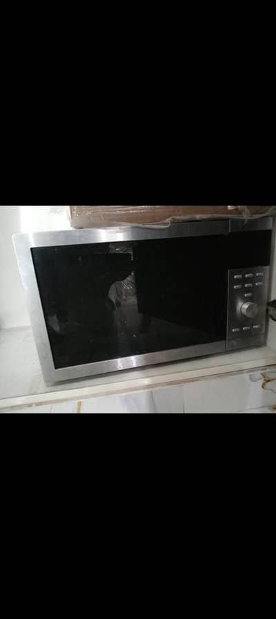 Kenwood owen for sale urgent sale condition 10/8