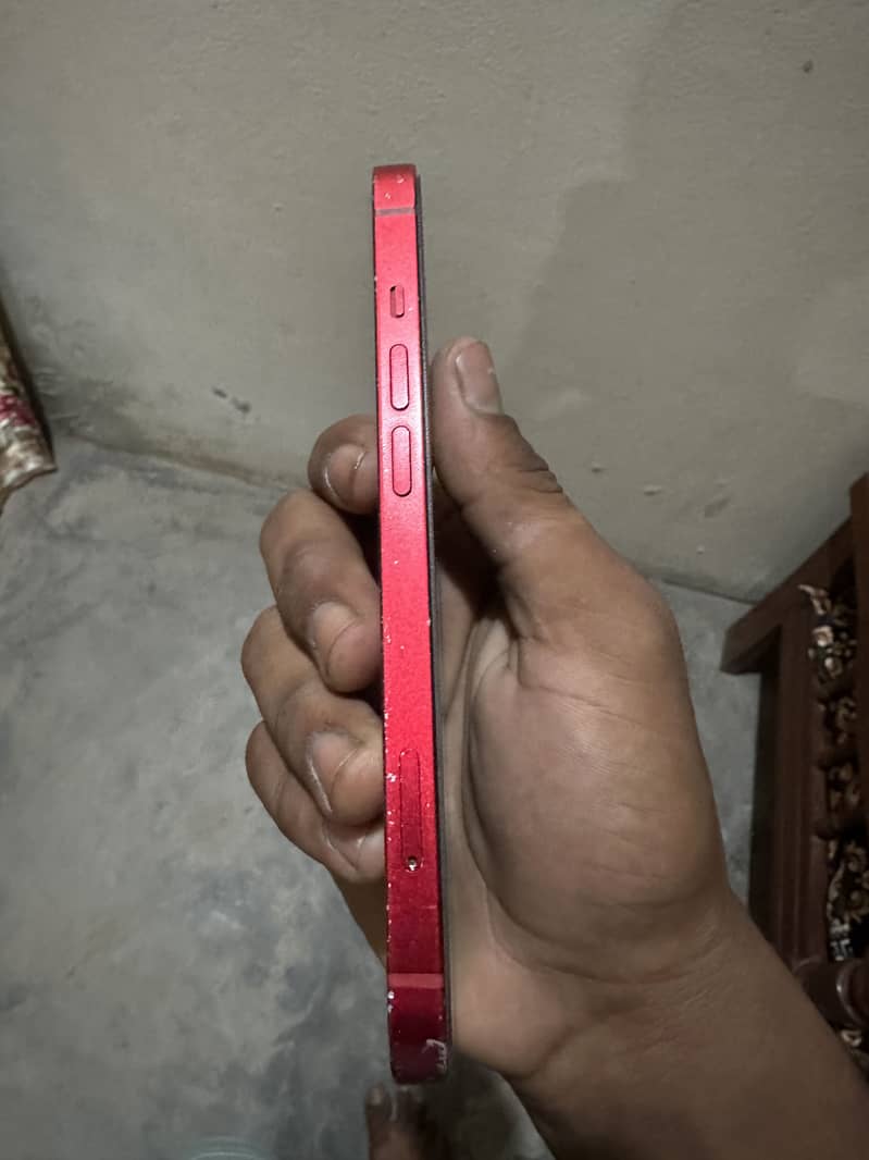iPhone 13 jv 1