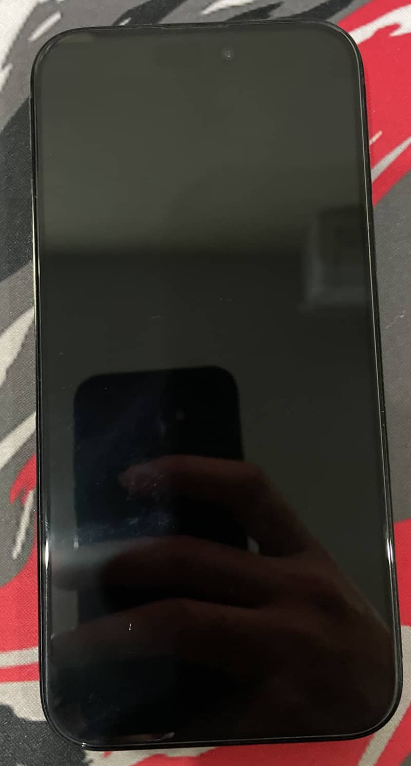iphone 15 plus (j. v) 0