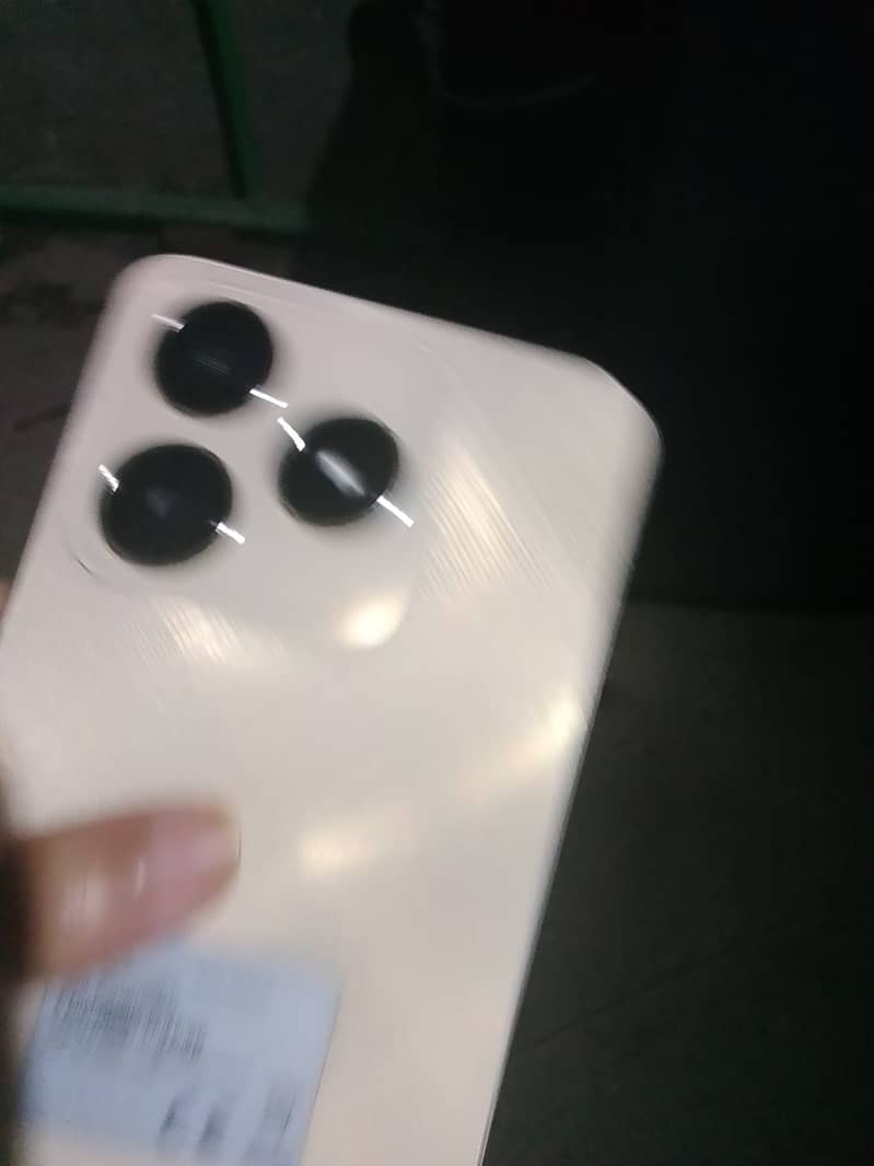 Realme C61 1