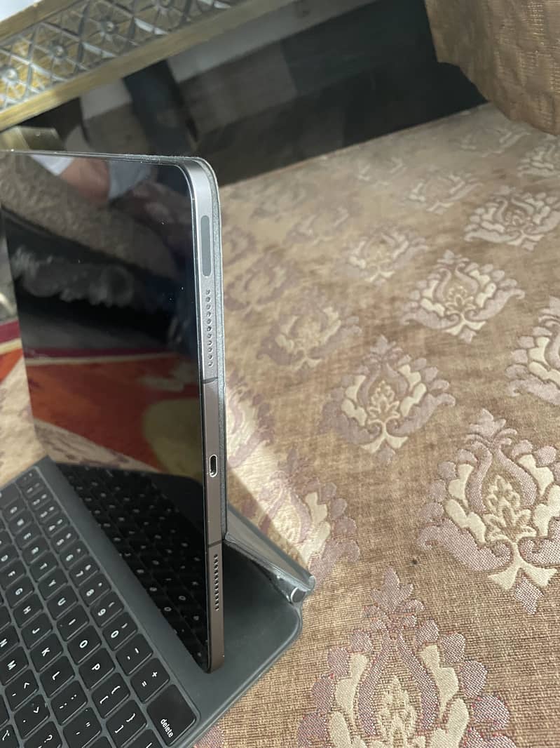 Ipad pro (12.9 inch) 5th Generation 5