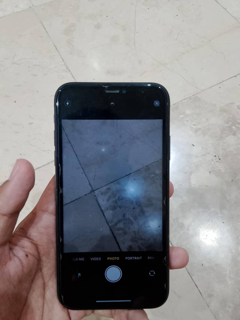 iPhone XR 0