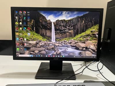 Full Computer Setup for sale -HP PC +LCD+TABLE+CHAIR
