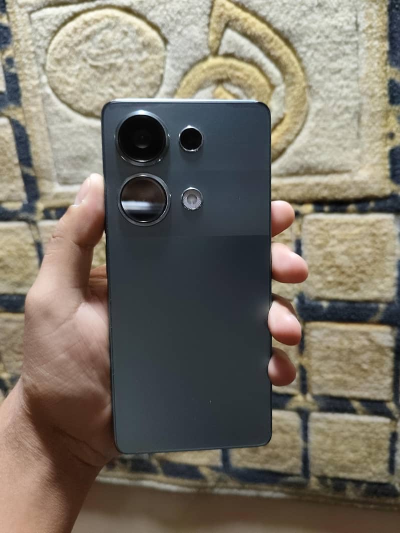 Xiaomi Redmi Note 13 Pro 12
