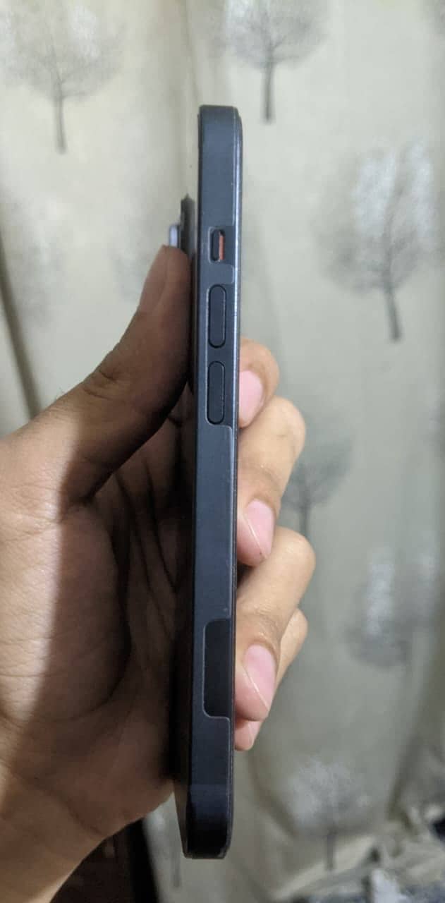iPhone 14 2