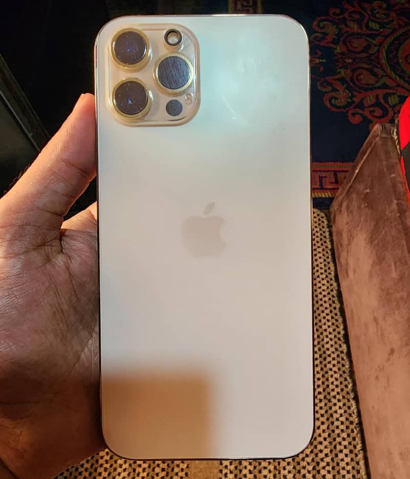 Apple iPhone 12 1