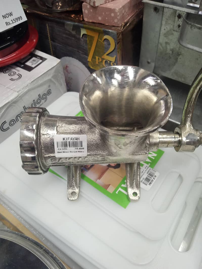 meat grinder 1
