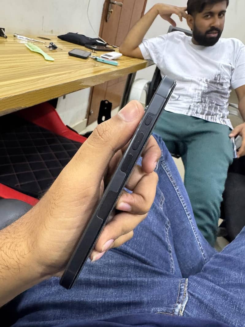 Iphone 15pro JV 3