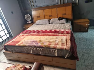 king size wooden bed set with mattress