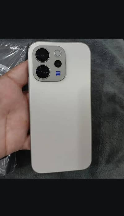 vivo v70 12 GB 512 GB 10 by 10 condition box and charges