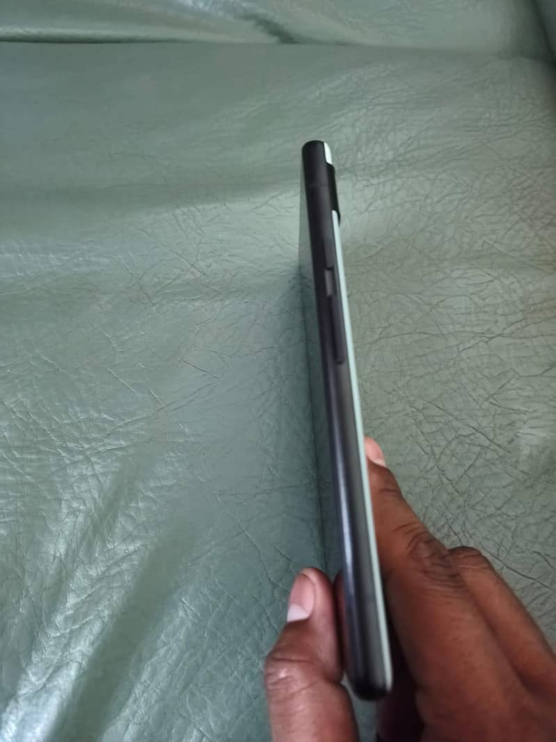Google pixel 6a 3