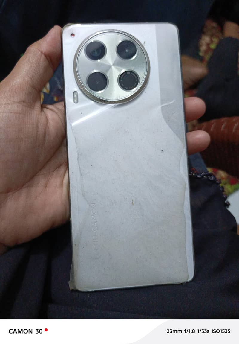 tecno 30 1