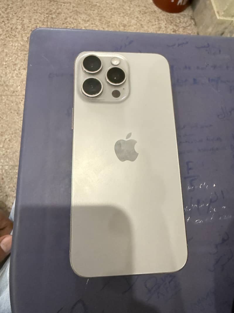 Iphone 15 pro max jv 1