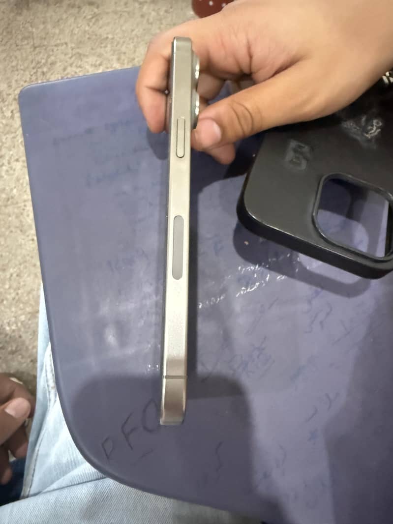 Iphone 15 pro max jv 2